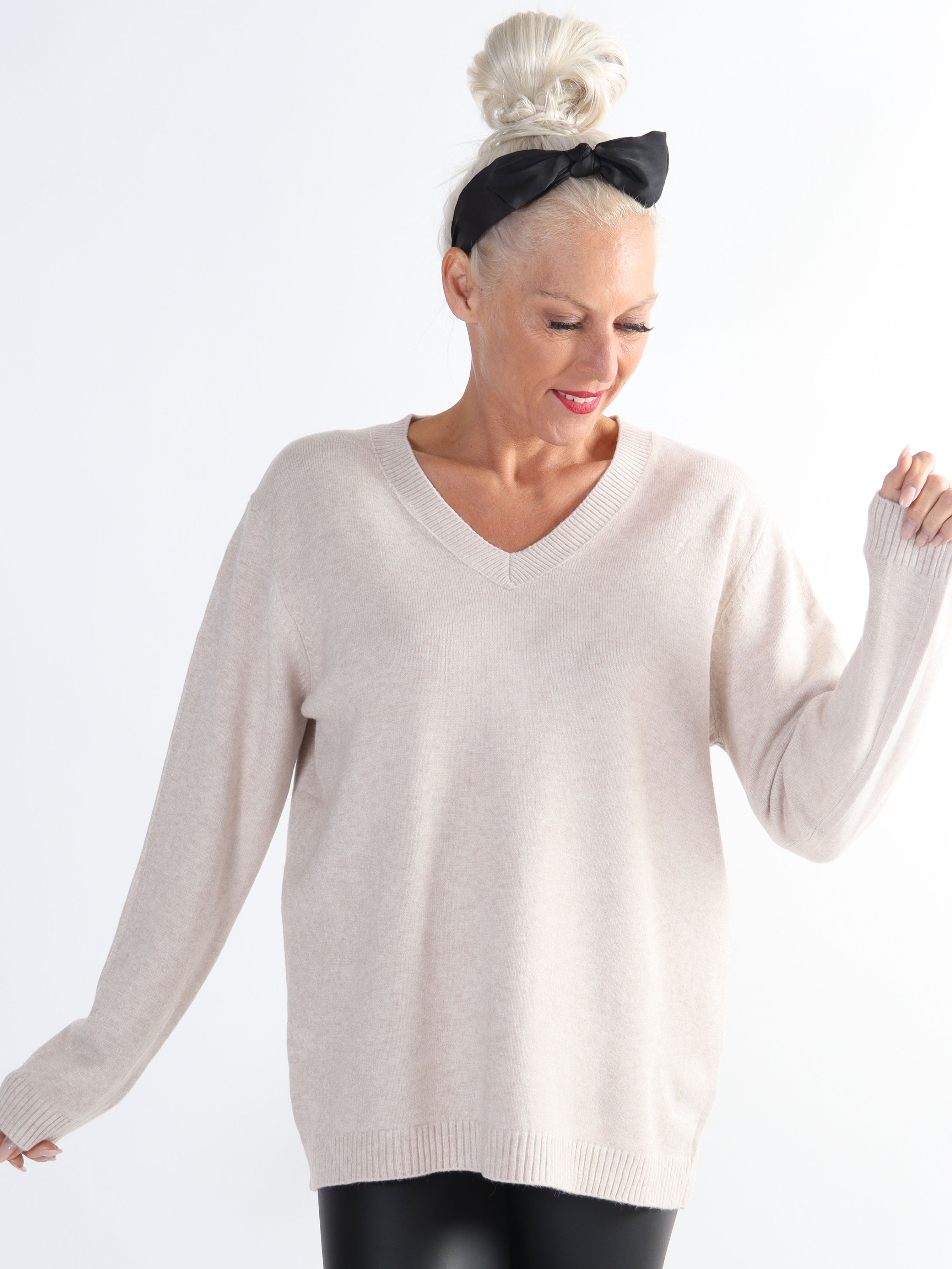 Tamara - Mjuk tröja med liten v-ringning